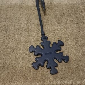 Coach snowflake hanger